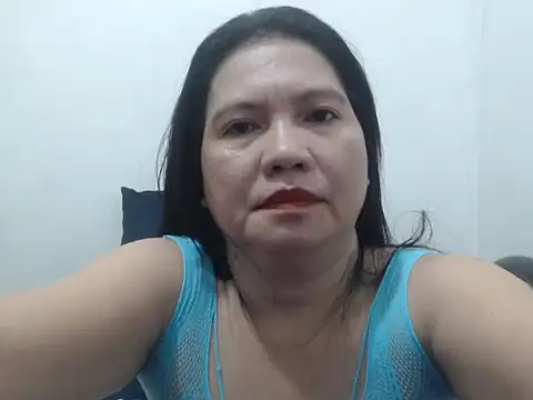 Snapshot of stacie_iris chatting on 10.03.25 stacie iris online show from 10.03.25