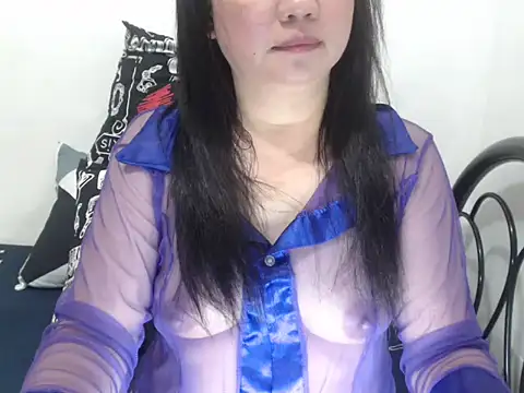 Snapshot of stacie_iris chatting on 11.26.25 stacie iris online show from 11.26.25