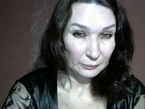 PrettyAndWild online show from 02.20.25