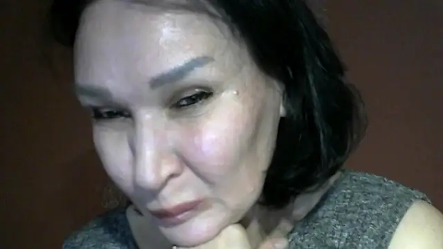 PrettyAndWild online show from 06.12.26