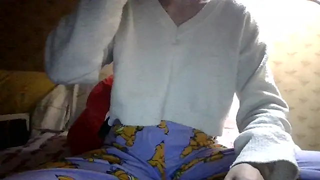 Snapshot of fabiolagg chatting on 12.03.25 fabiolagg online show from 12.03.25