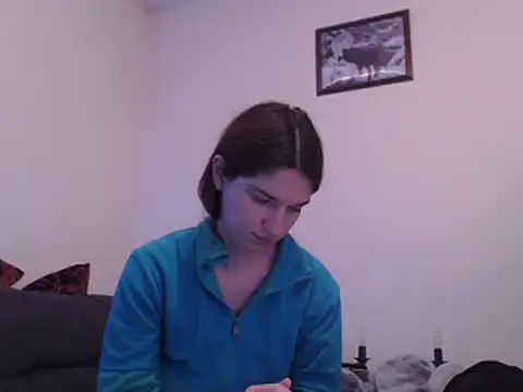 Snapshot of Geile-Luna chatting on 12.26.24 Geile-Luna online show from 12.26.24