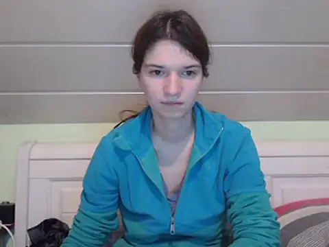 Snapshot of Geile-Luna chatting on 12.29.24 Geile-Luna online show from 12.29.24