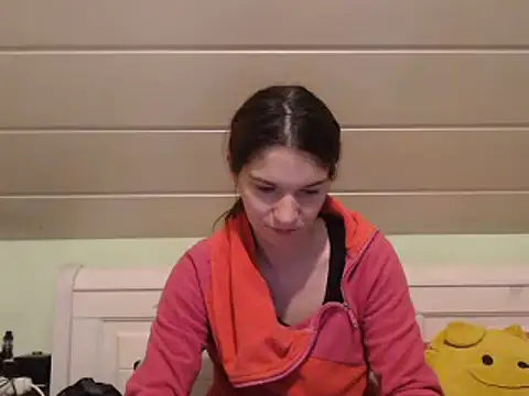 Snapshot of Geile-Luna chatting on 01.04.25 Geile-Luna online show from 01.04.25