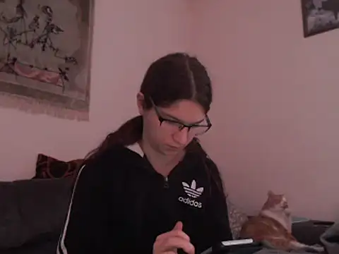 Snapshot of Geile-Luna chatting on 01.25.25 Geile-Luna online show from 01.25.25