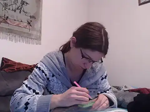 Snapshot of Geile-Luna chatting on 02.04.25 Geile-Luna online show from 02.04.25