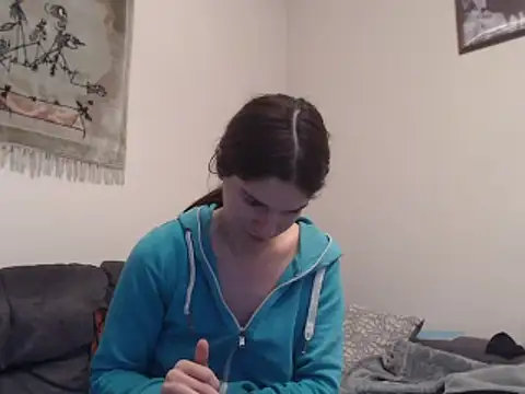 Snapshot of Geile-Luna chatting on 03.21.25 Geile-Luna online show from 03.21.25