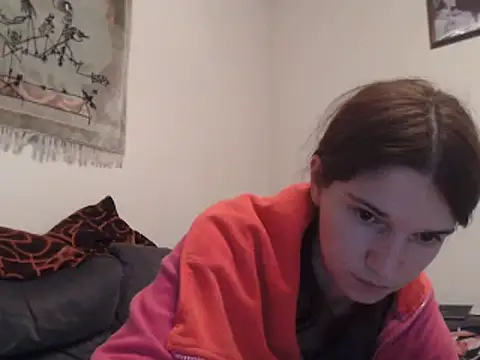 Snapshot of Geile-Luna chatting on 09.15.25 Geile-Luna online show from 09.15.25