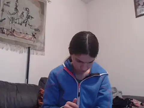 Snapshot of Geile-Luna chatting on 10.23.25 Geile-Luna online show from 10.23.25