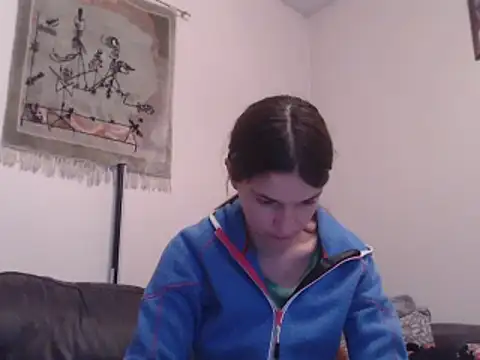 Snapshot of Geile-Luna chatting on 10.24.25 Geile-Luna online show from 10.24.25