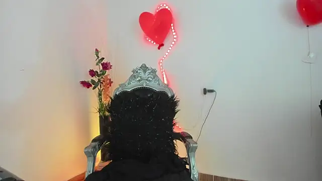 Snapshot of Hela_wet chatting on 02.24.25 Hela wet online show from 02.24.25