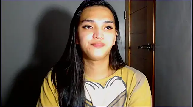 Snapshot of WONDERWOMAN2023 chatting on 01.25.25 WONDERWOMAN2023 online show from 01.25.25