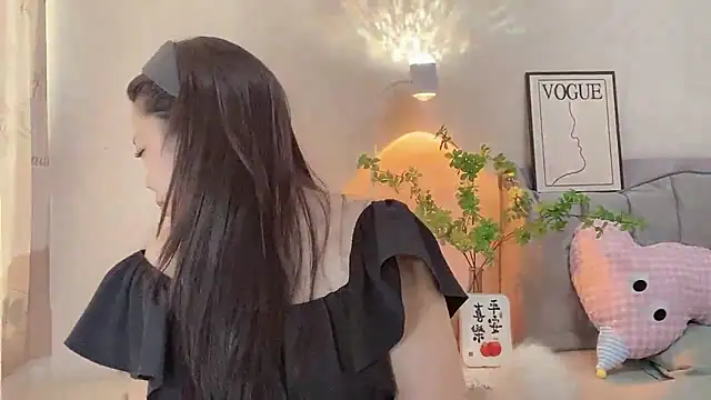 Snapshot of kk_lele chatting on 05.10.26 kk lele online show from 05.10.26