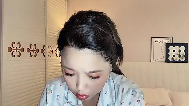 Snapshot of kk_lele chatting on 06.27.26 kk lele online show from 06.27.26