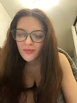 little belucci online show from 02.18.25