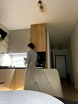 little belucci online show from 11.27.25