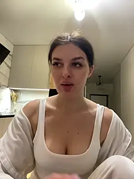 little belucci online show from 02.18.26