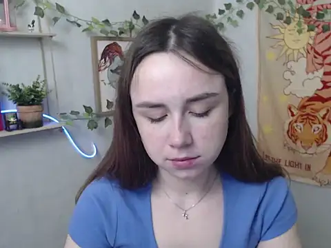 VeryVeryVeryShy  online show from 04.28.26