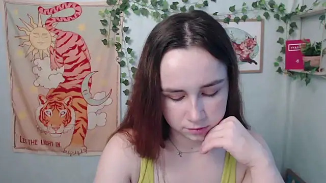 VeryVeryVeryShy  online show from 06.11.26