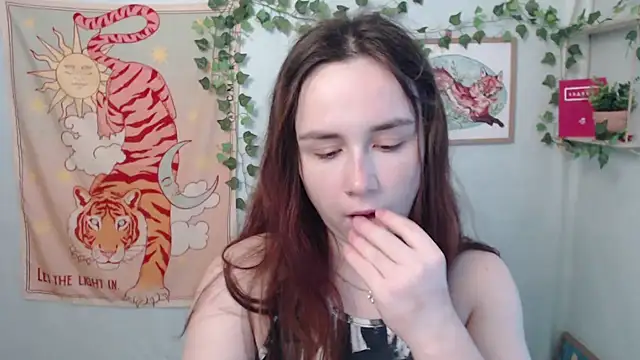 VeryVeryVeryShy  online show from 06.18.26