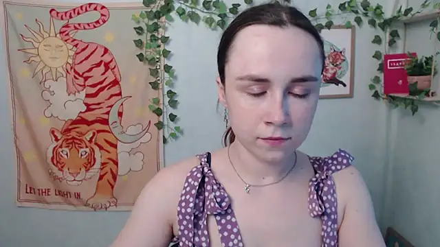 Snapshot of VeryVeryVeryShy_ chatting on 06.22.26 VeryVeryVeryShy online show from 06.22.26