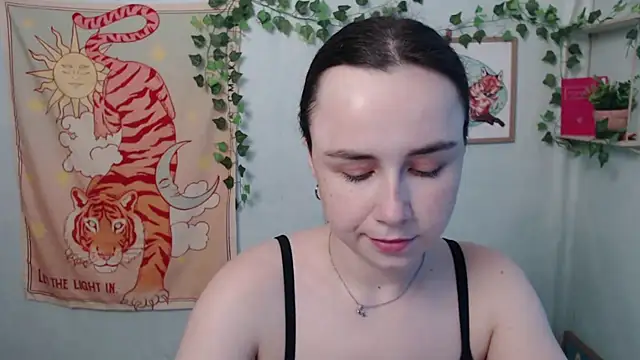 Snapshot of VeryVeryVeryShy_ chatting on 06.24.26 VeryVeryVeryShy online show from 06.24.26