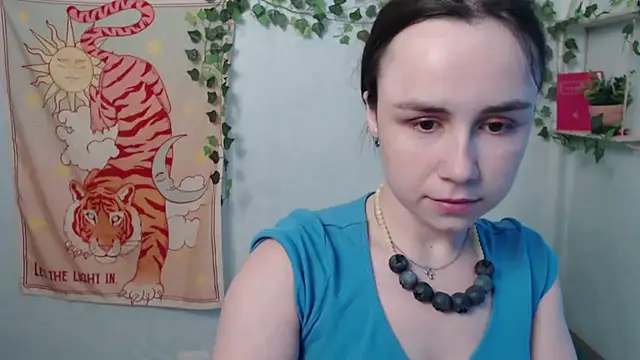 Snapshot of VeryVeryVeryShy_ chatting on 07.01.26 VeryVeryVeryShy online show from 07.01.26