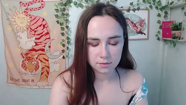 Snapshot of VeryVeryVeryShy_ chatting on 07.07.26 VeryVeryVeryShy online show from 07.07.26