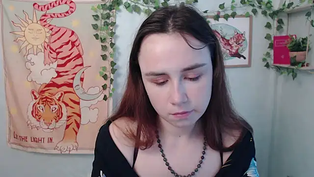 Snapshot of VeryVeryVeryShy_ chatting on 07.08.26 VeryVeryVeryShy online show from 07.08.26