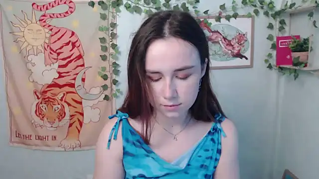 Snapshot of VeryVeryVeryShy_ chatting on 07.17.26 VeryVeryVeryShy online show from 07.17.26