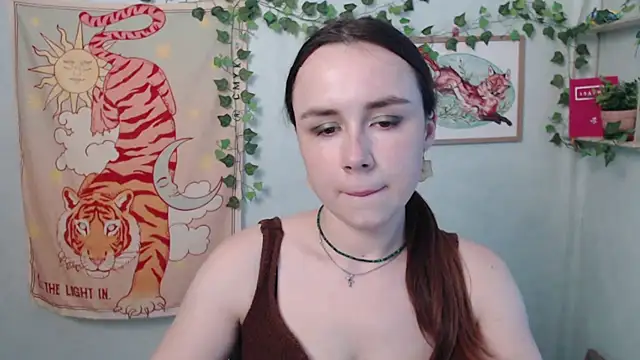 Snapshot of VeryVeryVeryShy_ chatting on 07.25.26 VeryVeryVeryShy online show from 07.25.26
