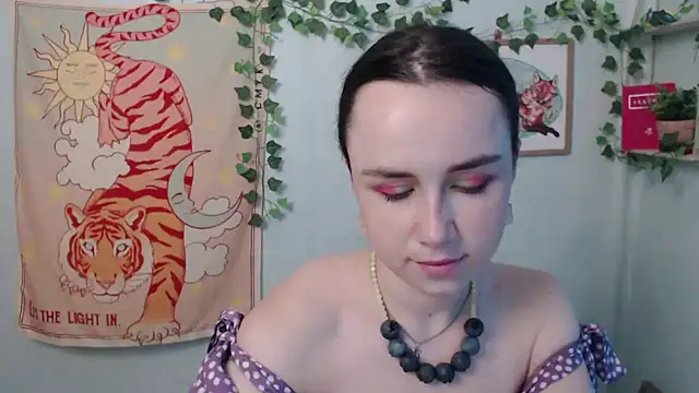 Snapshot of VeryVeryVeryShy_ chatting on 07.27.26 VeryVeryVeryShy online show from 07.27.26