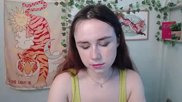 Snapshot of VeryVeryVeryShy_ chatting on 07.29.26 VeryVeryVeryShy online show from 07.29.26