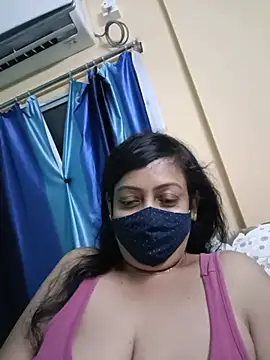 Snapshot of love_suman chatting on 05.18.26 love suman online show from 05.18.26