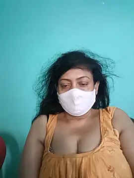 Snapshot of love_suman chatting on 06.23.26 love suman online show from 06.23.26