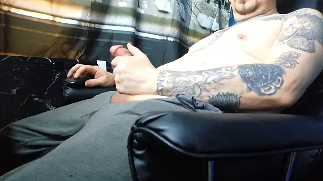 Snapshot of faded206 chatting on 01.10.26 faded206 online show from 01.10.26