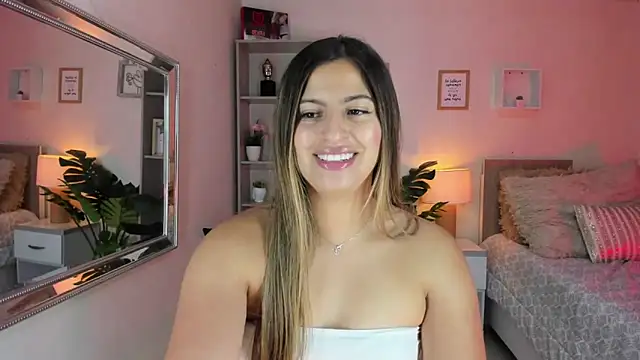 Snapshot of little_antonela chatting on 02.06.25 little antonela online show from 02.06.25
