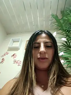 Snapshot of little_antonela chatting on 10.07.25 little antonela online show from 10.07.25