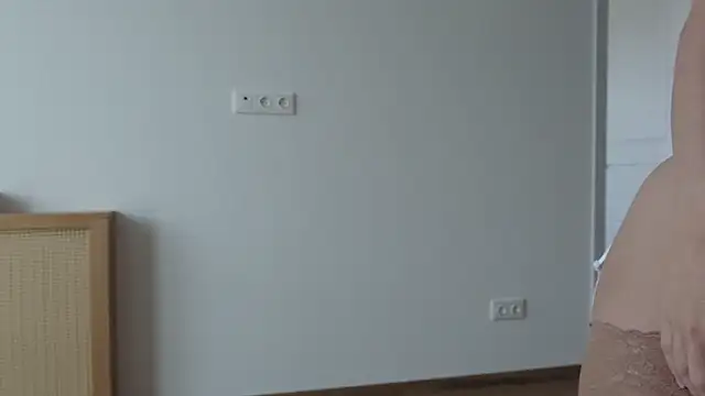 hee jeen online show from 09.10.25