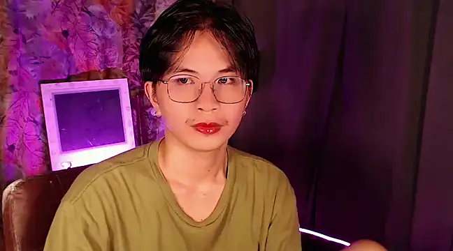 Sexy Handsome Drex online show from 12.24.24