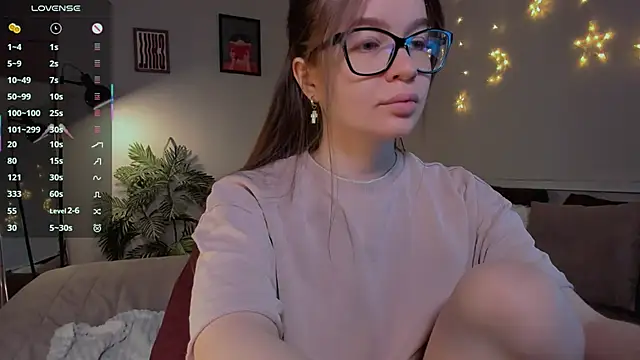 Snapshot of Virtual_Girll chatting on 03.08.26 Virtual Girll online show from 03.08.26