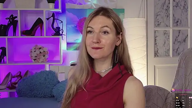 Snapshot of Hello_Lisha chatting on 01.27.25 Hello Lisha online show from 01.27.25