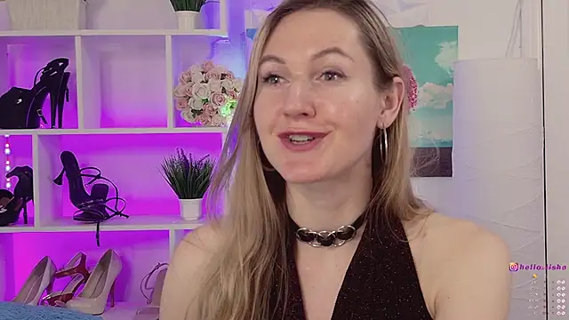 Snapshot of Hello_Lisha chatting on 01.28.25 Hello Lisha online show from 01.28.25