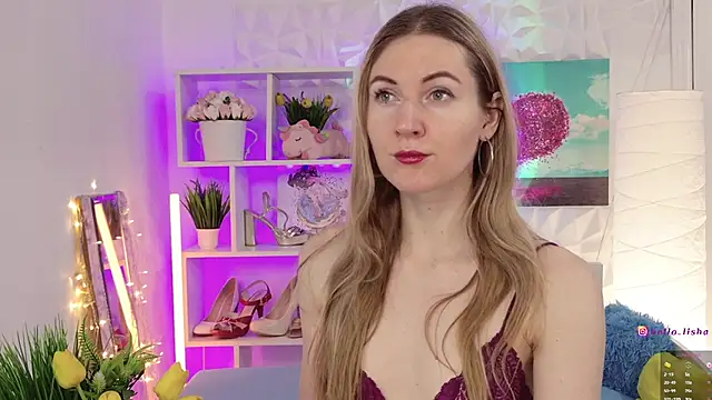 Snapshot of Hello_Lisha chatting on 02.07.25 Hello Lisha online show from 02.07.25