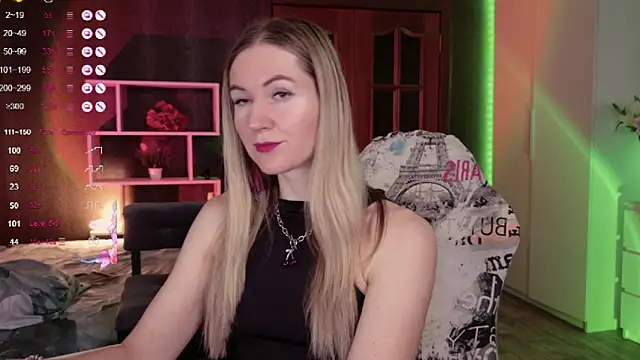 Snapshot of Hello_Lisha chatting on 11.24.25 Hello Lisha online show from 11.24.25