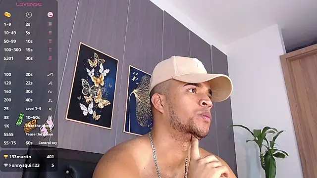 Snapshot of Bigcock_21cm_ chatting on 03.20.25 Bigcock 21cm online show from 03.20.25