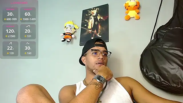 Snapshot of Bigcock_21cm_ chatting on 10.13.25 Bigcock 21cm online show from 10.13.25