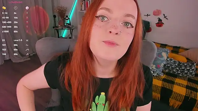 Snapshot of Alice_CutePerv chatting on 11.13.25 Alice CutePerv online show from 11.13.25