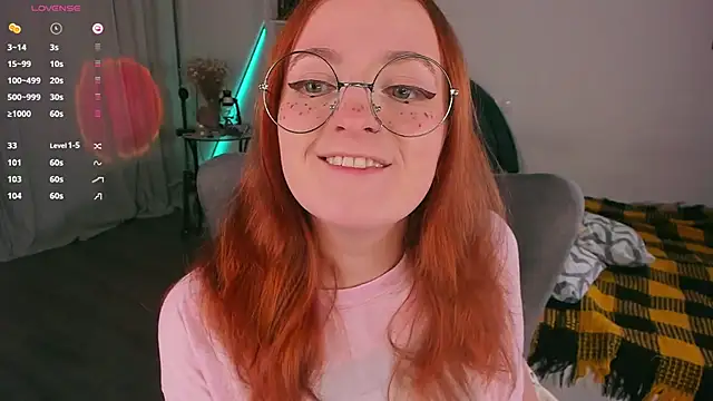 Snapshot of Alice_CutePerv chatting on 11.21.25 Alice CutePerv online show from 11.21.25