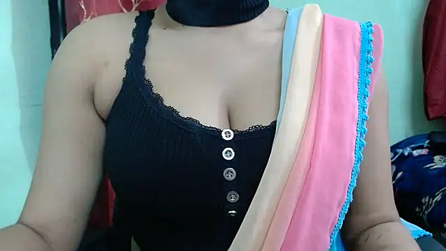 Snapshot of sweet-alia chatting on 02.17.26 sweet-alia online show from 02.17.26